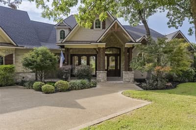 228 Katy Lake Drive, Waxahachie TX 75165