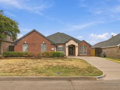7553 Sweet Meadows Drive, Fort Worth TX 76123 - Photo 2