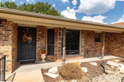 304 Lakeview Drive, Runaway Bay TX 76426 - Photo 4