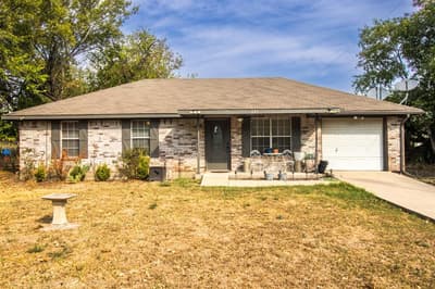 807 E 10th Street, Kemp TX 75143