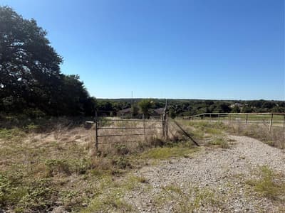 104 Russell Bend Road, Weatherford TX 76088 - Photo 2