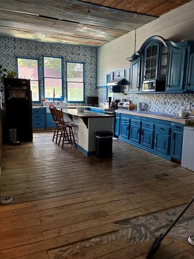 217 E White Street, Pilot Point TX 76258 - Photo 2