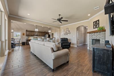121 Tall Pine Drive, Godley TX 76044 - Photo 4