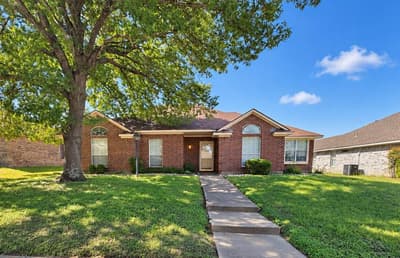 725 Andalusia Trail, DeSoto TX 75115 - Photo 3