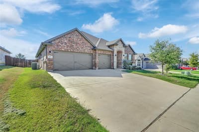 919 Hondo Lane, Mansfield TX 76063 - Photo 2
