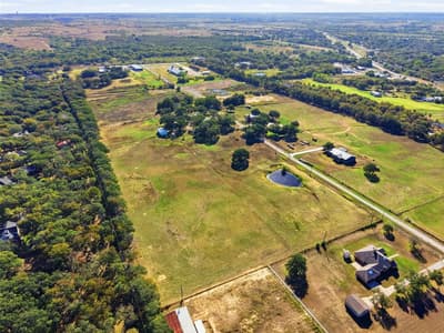 209 County Road 4917, Newark TX 76071 - Photo 4