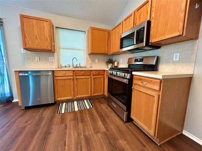 133 Lincoln Lane, Crowley TX 76036 - Photo 3