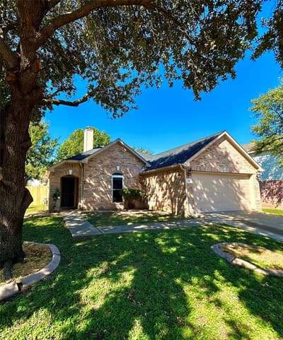 133 Lincoln Lane, Crowley TX 76036