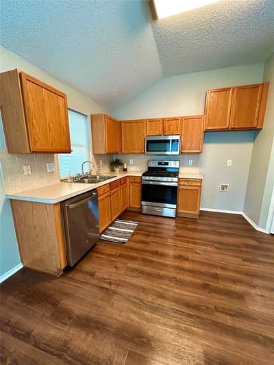 133 Lincoln Lane, Crowley TX 76036 - Photo 4