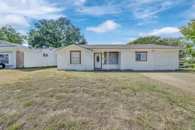 301 S Forest Crest Drive, Garland TX 75042
