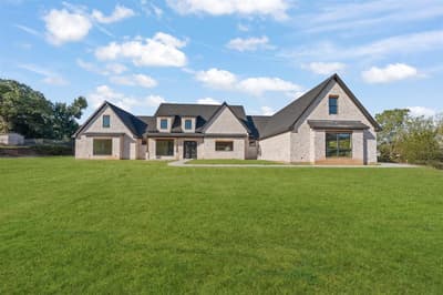 3432 Enchanted Acres Drive, Burleson TX 76028