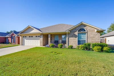 138 Adams Drive, Crowley TX 76036 - Photo 3
