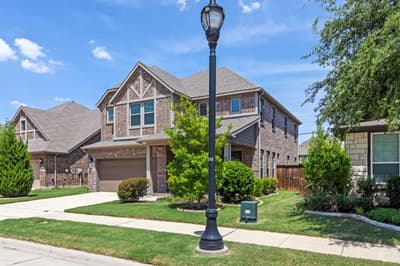 5817 Liberty Hill Drive, McKinney TX 75070 - Photo 2