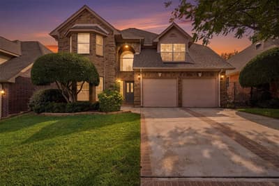 3018 Oak Cove Road, Arlington TX 76017 - Photo 2