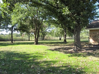 508 S Hovey Street, Chico TX 76431 - Photo 4
