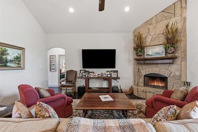 253 Maral Lane, Azle TX 76020 - Photo 4