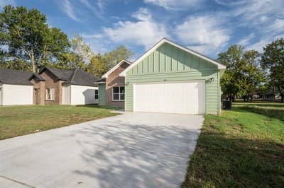 923 Putman Street, Sulphur Springs TX 75482 - Photo 3