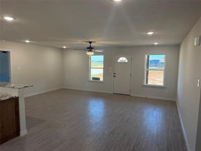 1001 Virgil Court, Springtown TX 76082 - Photo 4
