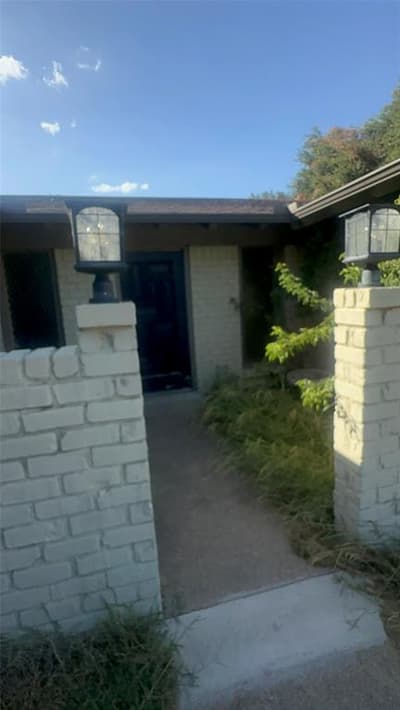6208 Winifred Drive, Fort Worth TX 76133 - Photo 2