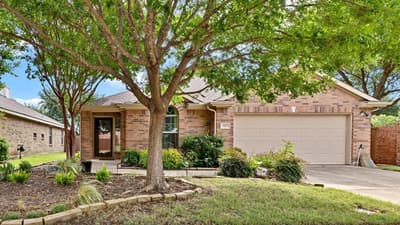 3921 Pitchstone Drive, McKinney TX 75070 - Photo 2