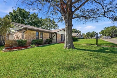 1826 Skyline Drive, Sherman TX 75092 - Photo 3