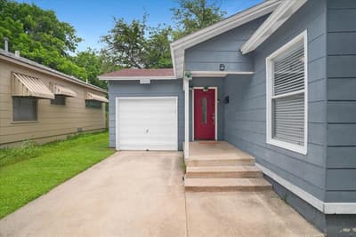 4006 Curzon Avenue, Fort Worth TX 76107 - Photo 3