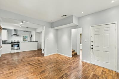 305 E 6th Street, Dallas TX 75203 - Photo 5