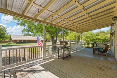 209 E Allen Avenue, Godley TX 76044 - Photo 5