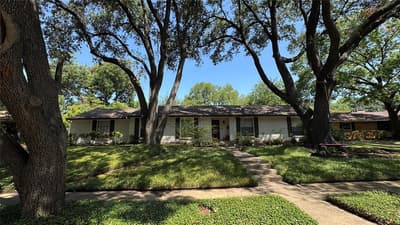 3543 Warick Drive, Dallas TX 75229 - Photo 2
