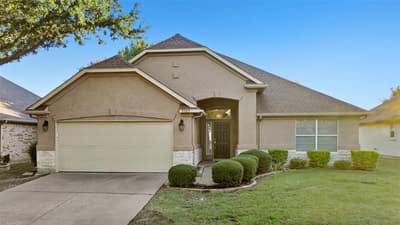 9705 Pinewood Drive, Denton TX 76207