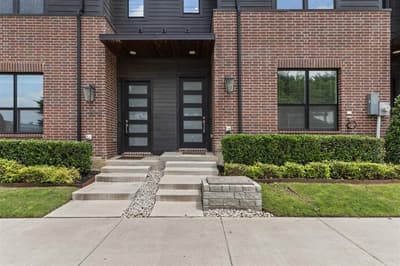 2821 Stanley Avenue, Fort Worth TX 76110