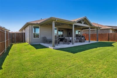304 Crowfoot Drive, Fort Worth TX 76131 - Photo 3