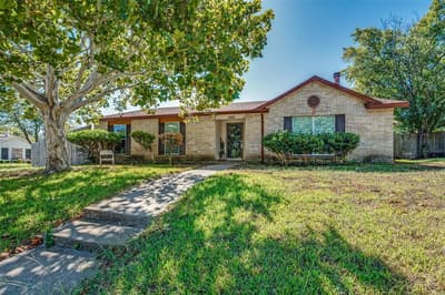 1202 Canyon Oaks Drive, Lancaster TX 75146 - Photo 3