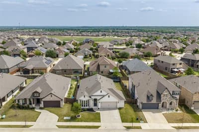 9201 Amistad Lane, Denton TX 76226 - Photo 4
