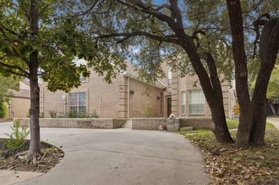 6422 Covecreek Place, Dallas TX 75240 - Photo 2