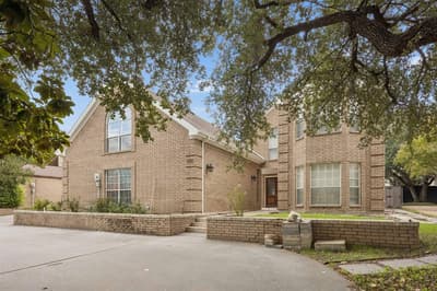 6422 Covecreek Place, Dallas TX 75240