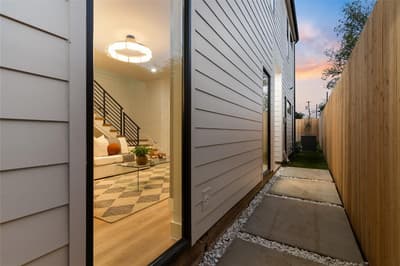 6720 Mabel Avenue, Dallas TX 75209 - Photo 3