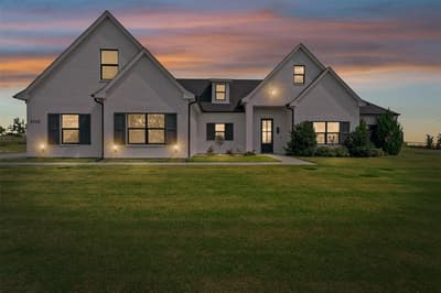2045 Eagles Ridge Drive, Weatherford TX 76087 - Photo 2
