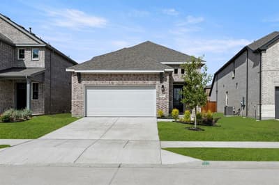 14213 Gallatin Street, Pilot Point TX 76258