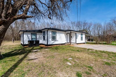 1112 Marshall Street, Greenville TX 75401 - Photo 3