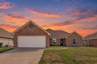 205 Quail Run, Aubrey TX 76227