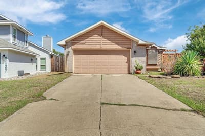 2129 Stradivarius Lane, Carrollton TX 75007
