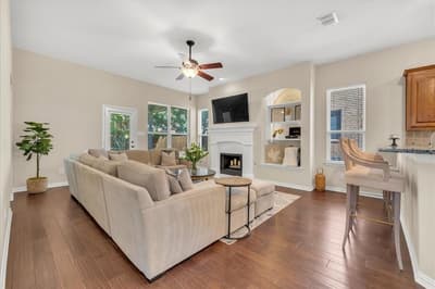 5612 Hampshire Drive, McKinney TX 75070 - Photo 4