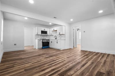 715 Scott Drive, Arlington TX 76012 - Photo 4