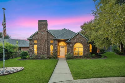 4013 Bobbin Lane, Addison TX 75001 - Photo 2