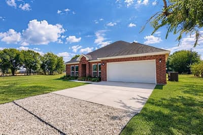 1659 County Road 613, Farmersville TX 75442