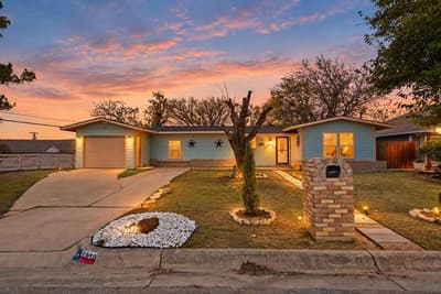 4940 Flagstone Drive, Fort Worth TX 76114