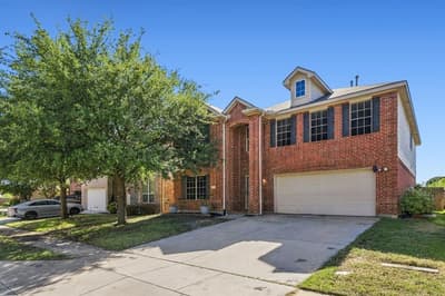 8745 Golden Sunset Trail, Fort Worth TX 76244