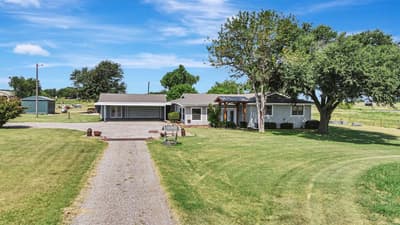 2561 Co 248, Valley View TX 76272 - Photo 2