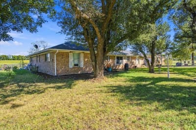 421 S Oak Street, Ector TX 75439 - Photo 3